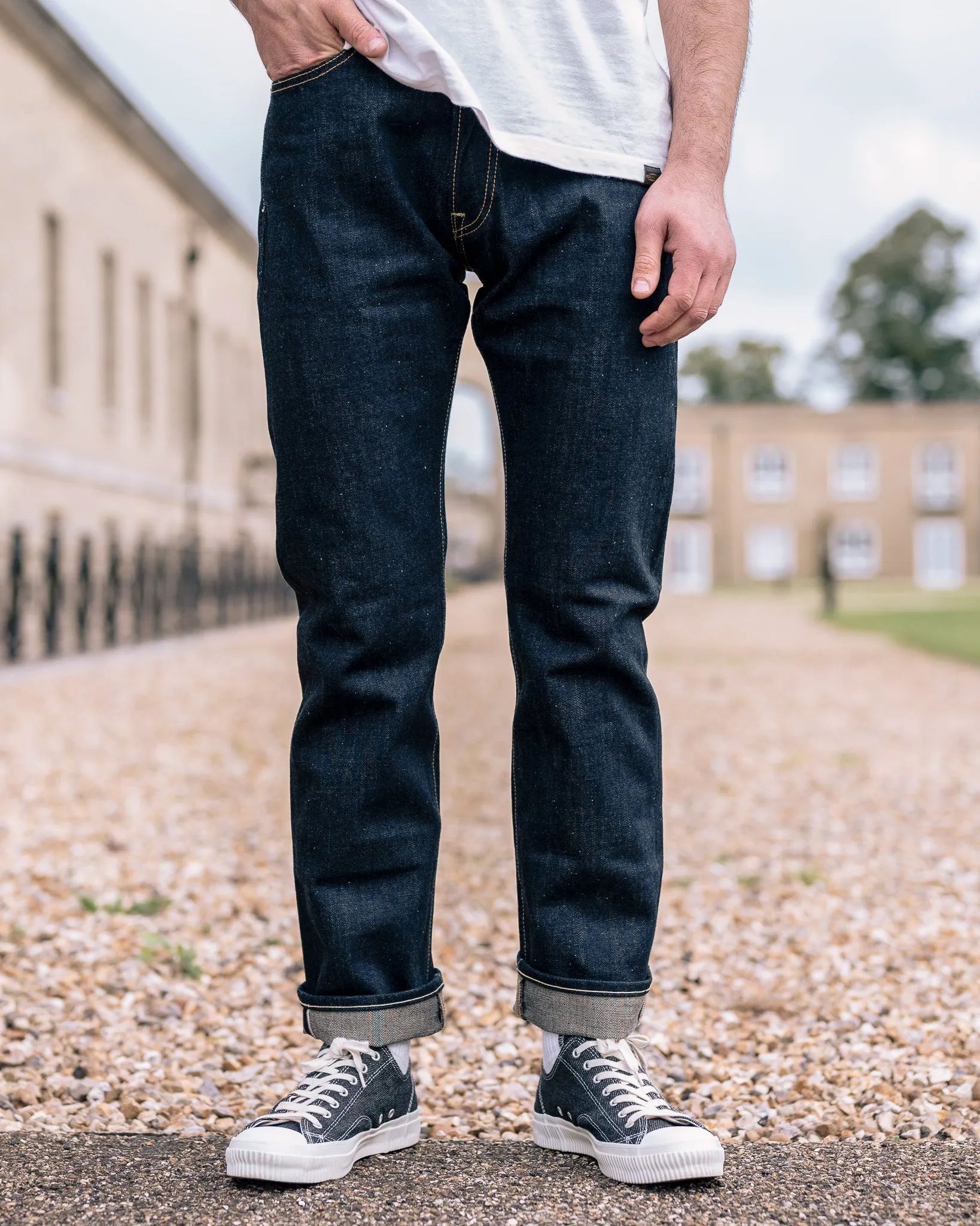 17oz Selvedge Denim Relaxed Tapered Cut Jeans - Natural Indigo