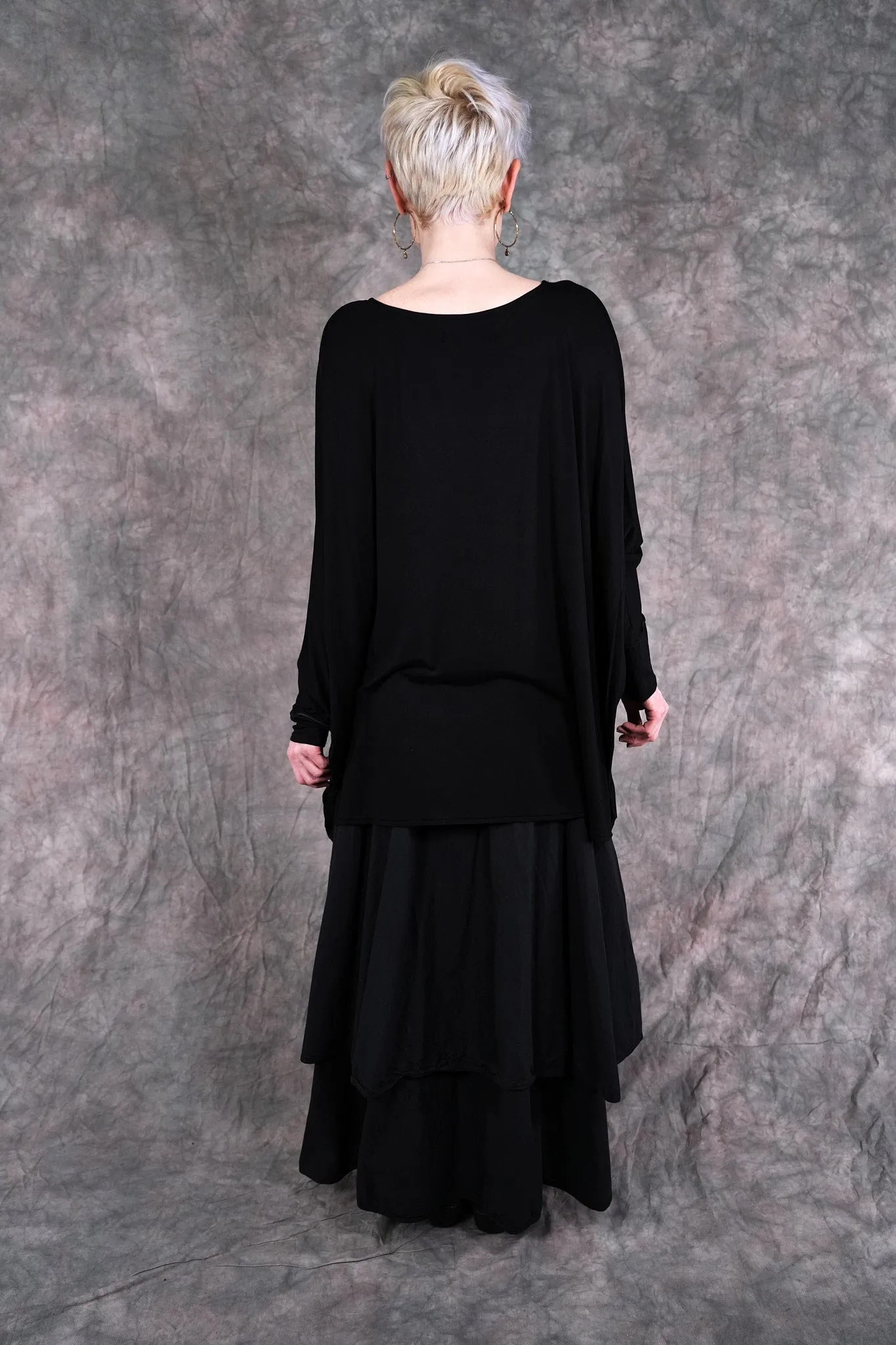 2218-2 Mariposa Square Top Silhouette