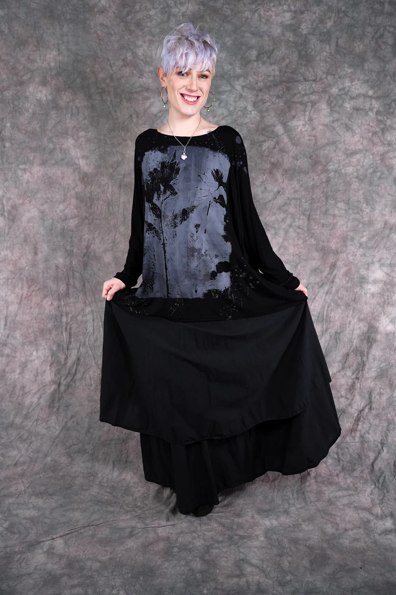 2218-2 Mariposa Square Top Silhouette