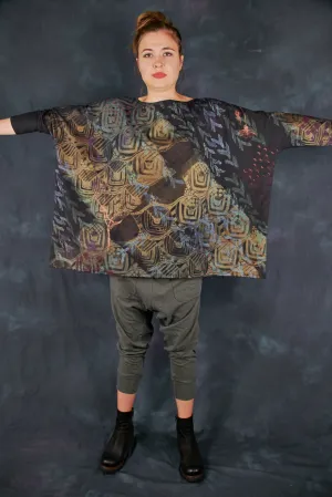 2218 Mariposa Square Top Gold and Color