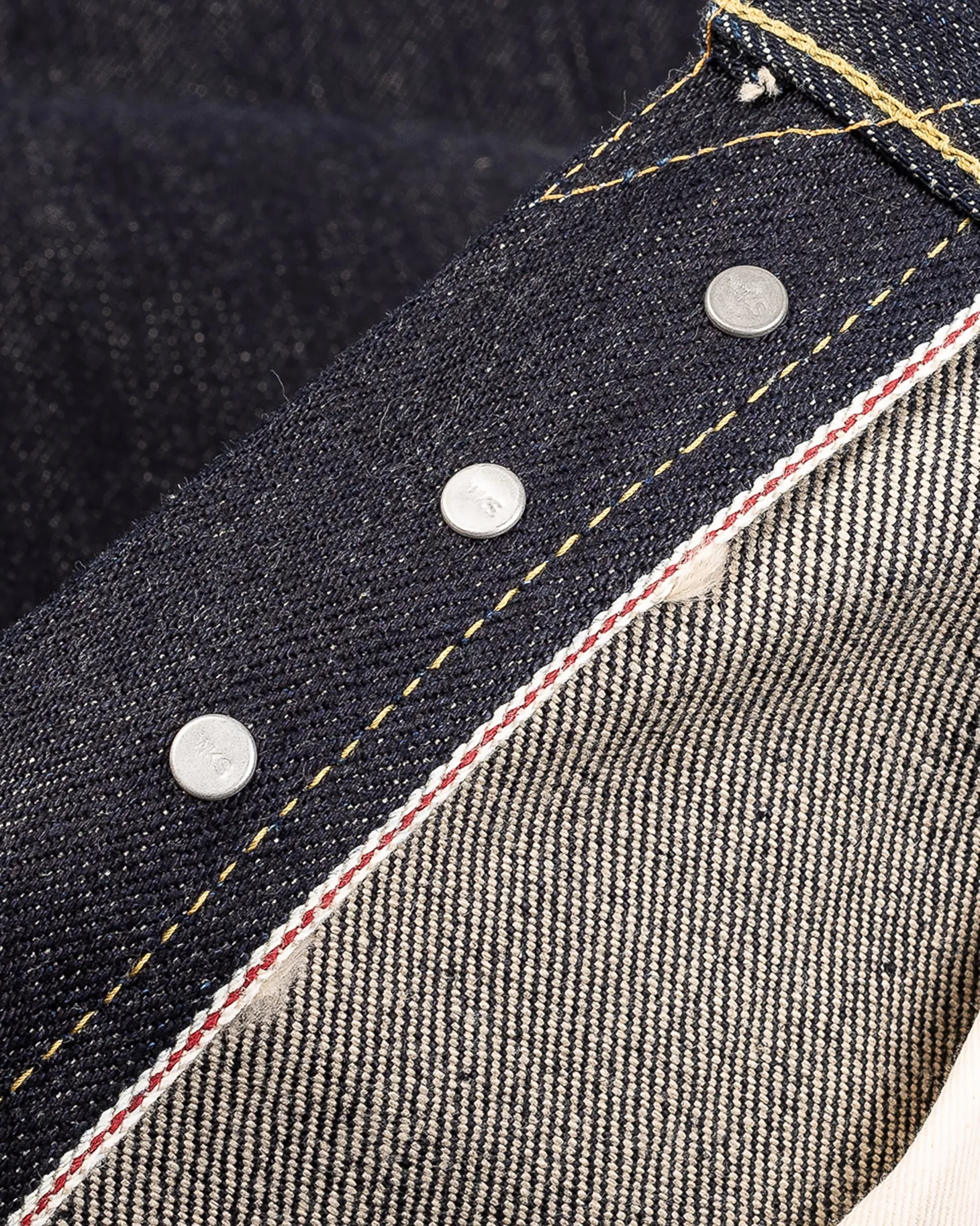 25oz Selvedge Denim Relaxed Tapered Cut Jeans - Indigo