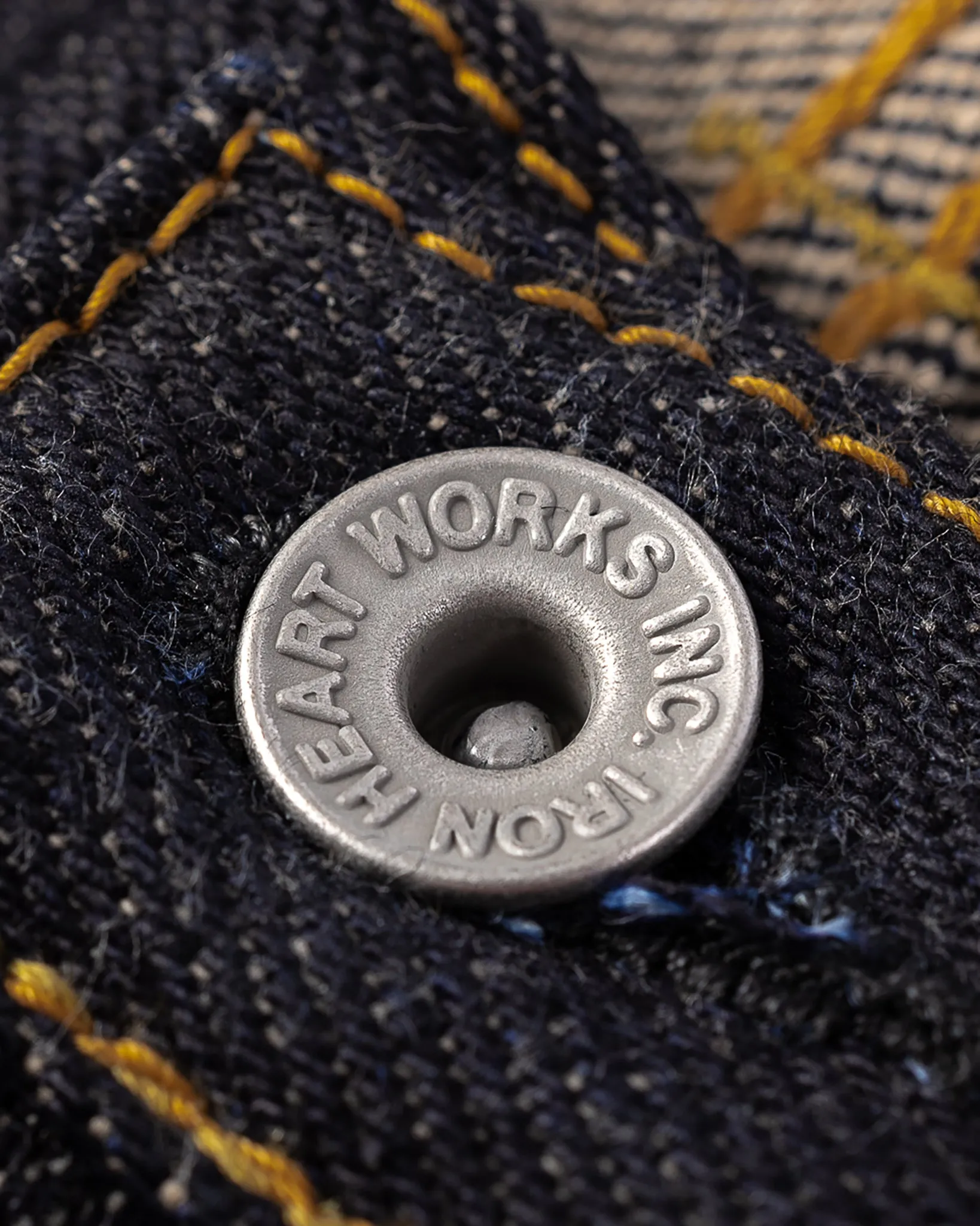 25oz Selvedge Denim Relaxed Tapered Cut Jeans - Indigo