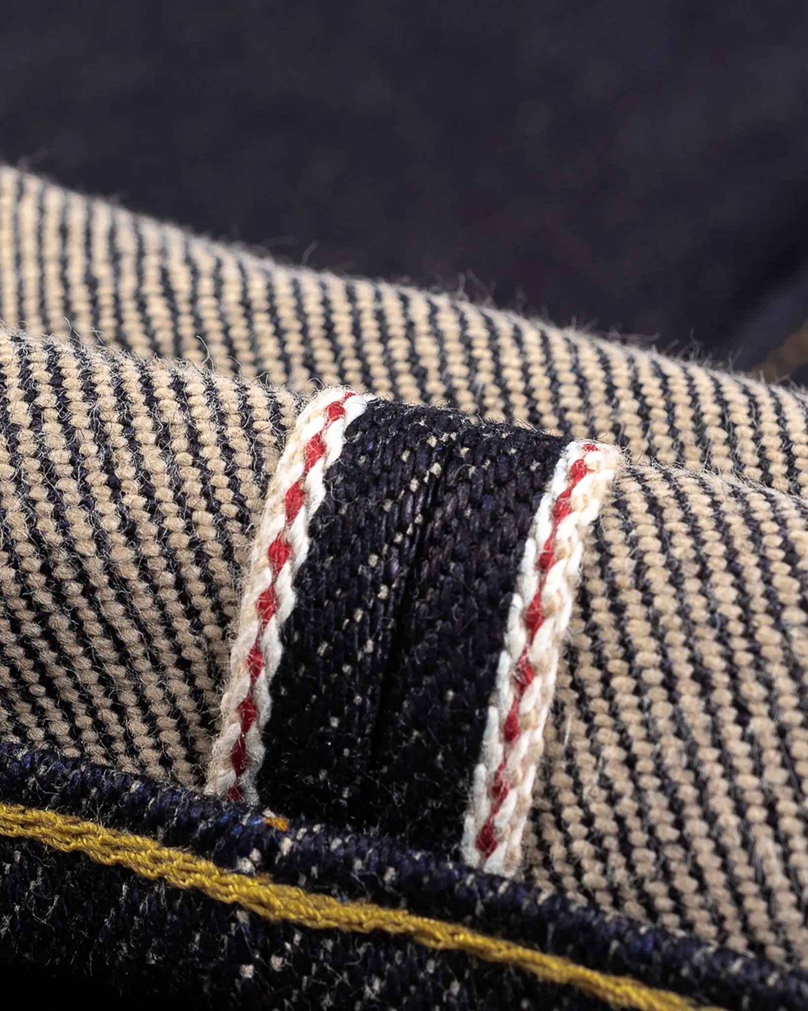 25oz Selvedge Denim Relaxed Tapered Cut Jeans - Indigo