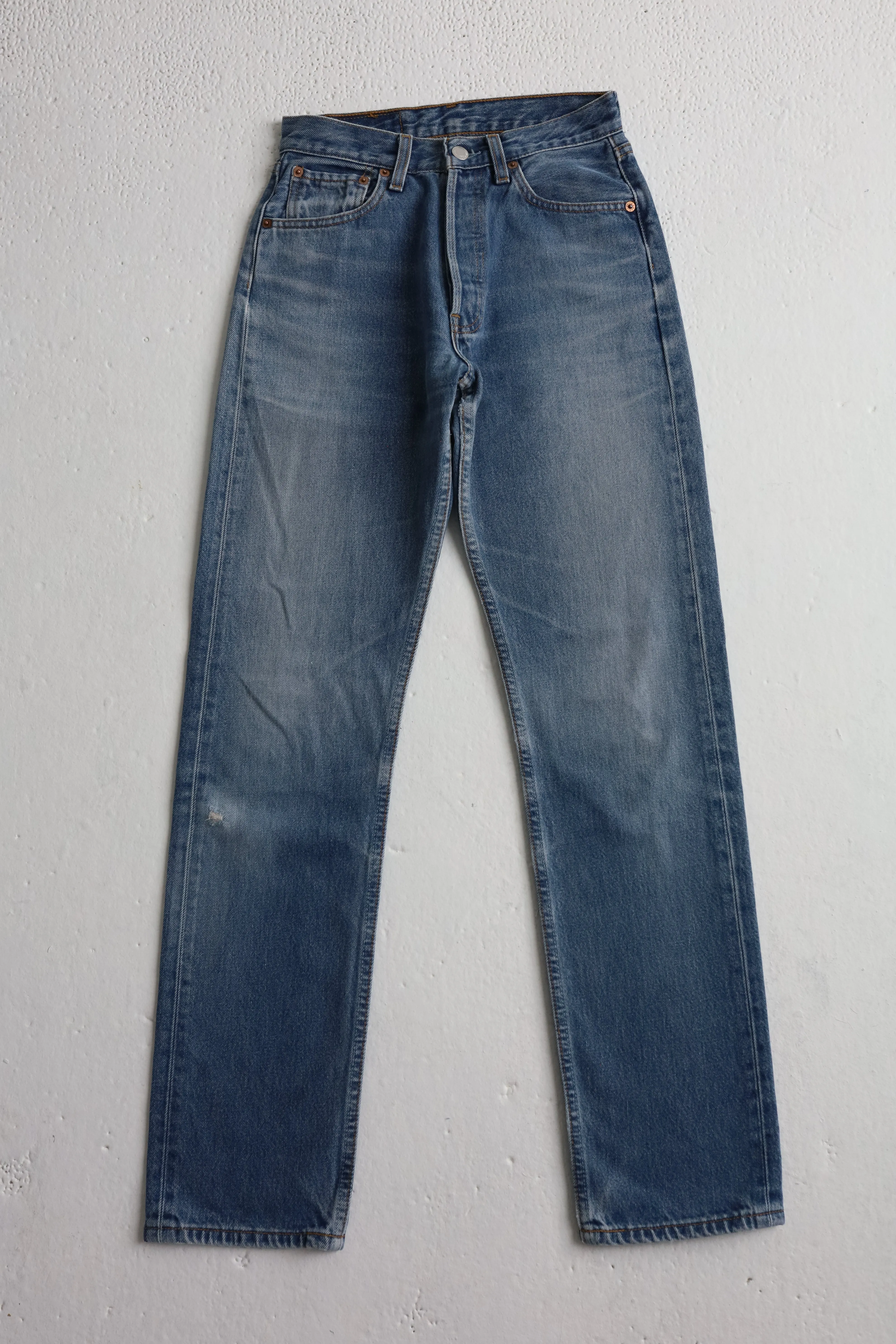 501 VINTAGE LEVI'S | SIZE 23