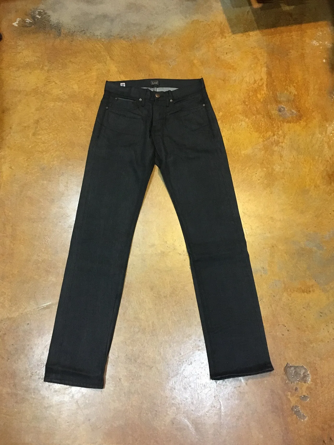 7B10228 Lee 101 USA Lean Straight Gunsmoke