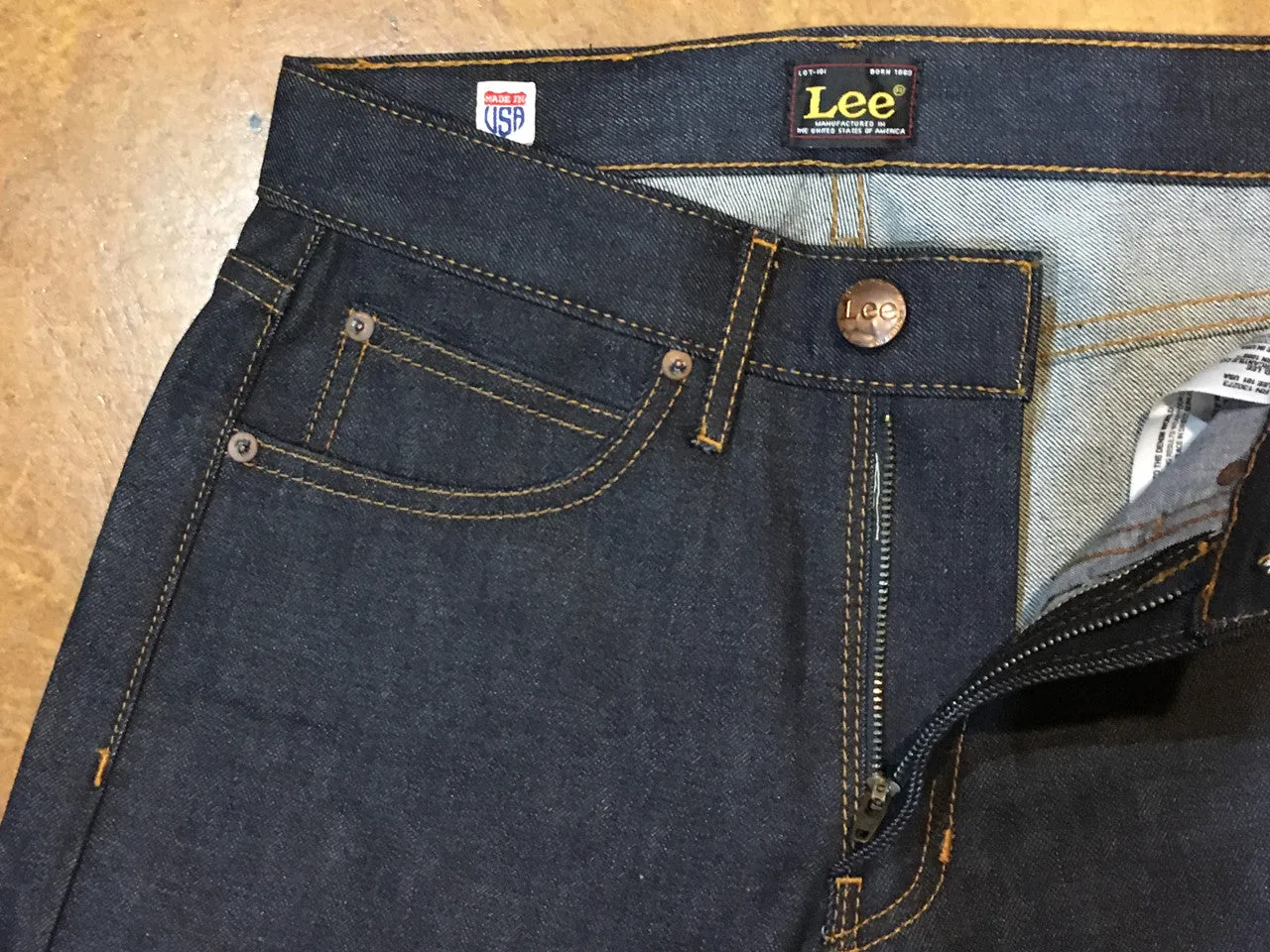 7Z00201  Lee 101 USA Lean Straight KC Dry Rigid