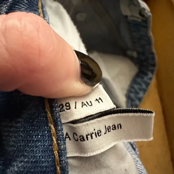 Abrand A Carrie Jean in Katie Organic Jeans High Rise Medium Blue 29