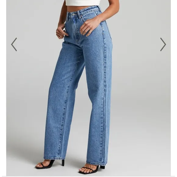 Abrand A Carrie Jean in Katie Organic Jeans High Rise Medium Blue 29