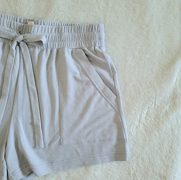b new york🗽Soft Slouchy Shorts - NWT