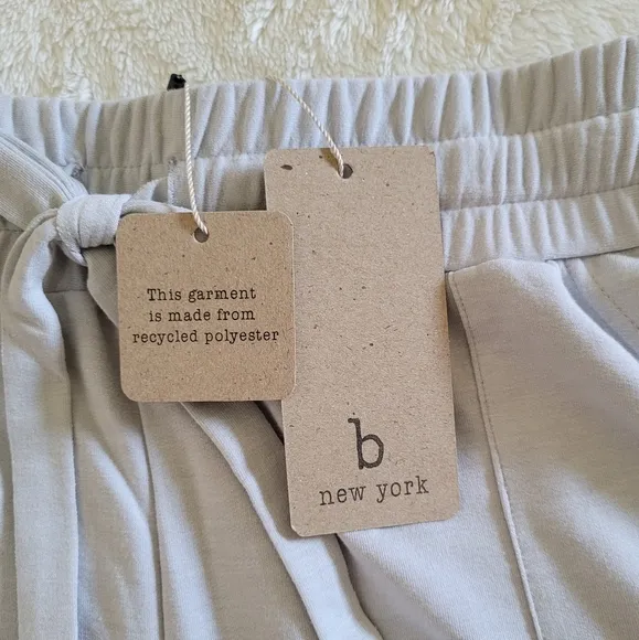 b new york🗽Soft Slouchy Shorts - NWT