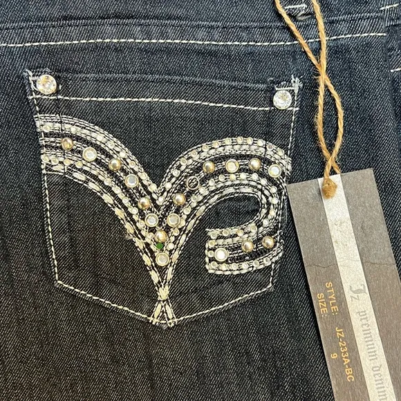 BNWT JZ premium denim Sz 9 Jeans