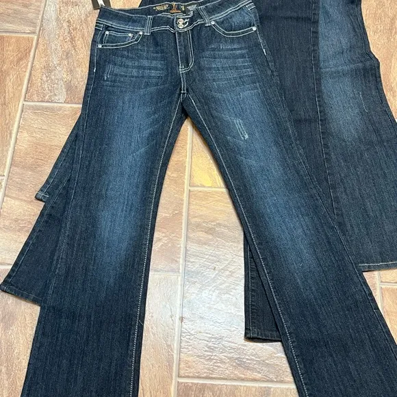 BNWT JZ premium denim Sz 9 Jeans