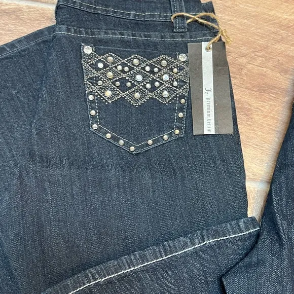 BNWT JZ premium denim Sz 9 Jeans