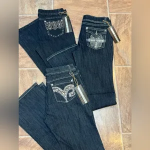 BNWT JZ premium denim Sz 9 Jeans