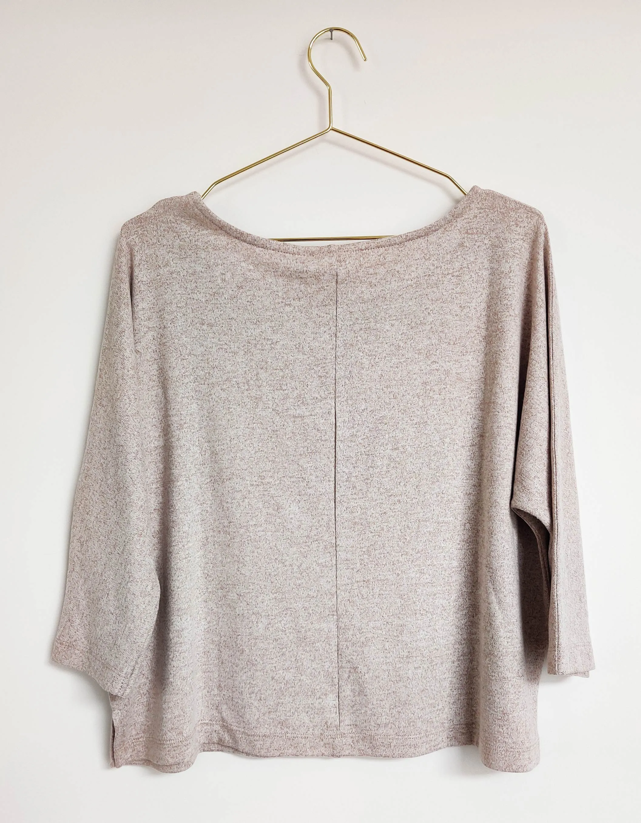 BOW04 EASY SWEATER
