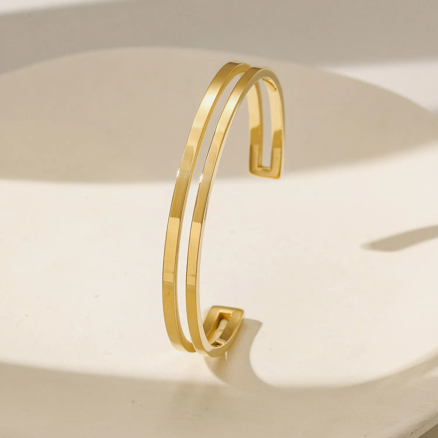 C-shaped smooth surface bracelet-NSB1958STGC
