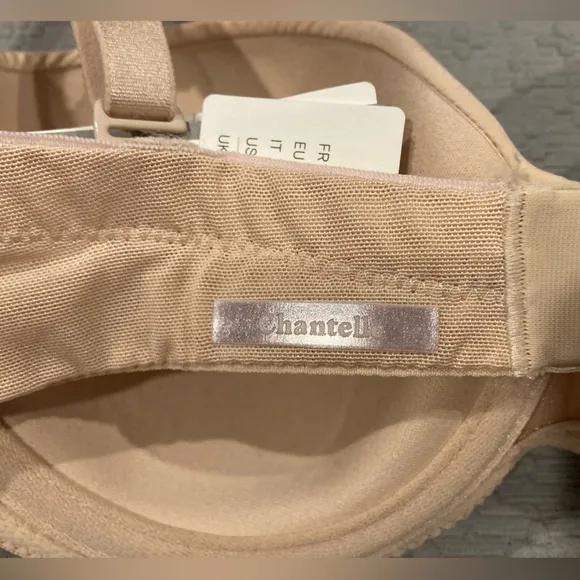 Chantelle Absolute Invisible Smooth Strapless Bra 34A