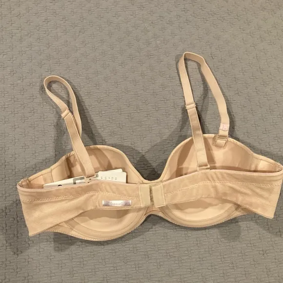 Chantelle Absolute Invisible Smooth Strapless Bra 34A