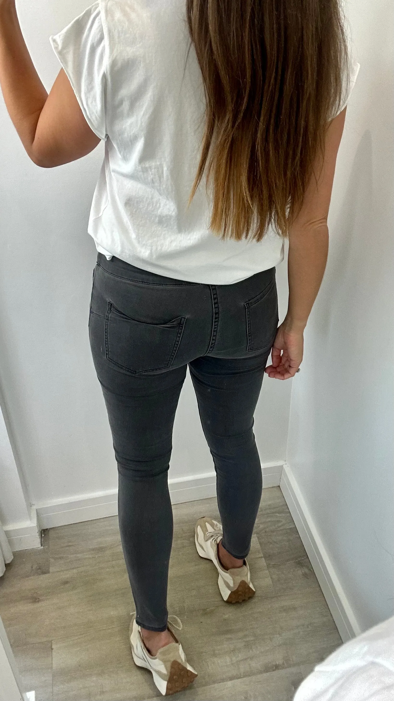 CHARCOAL TOCADO JEANS