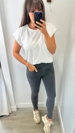 CHARCOAL TOCADO JEANS