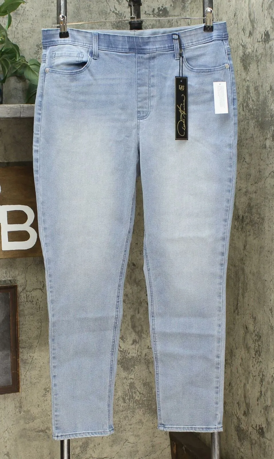 DG2 by Diane Gilman Women's Classic Stretch Denim 5-Pocket Jeggings