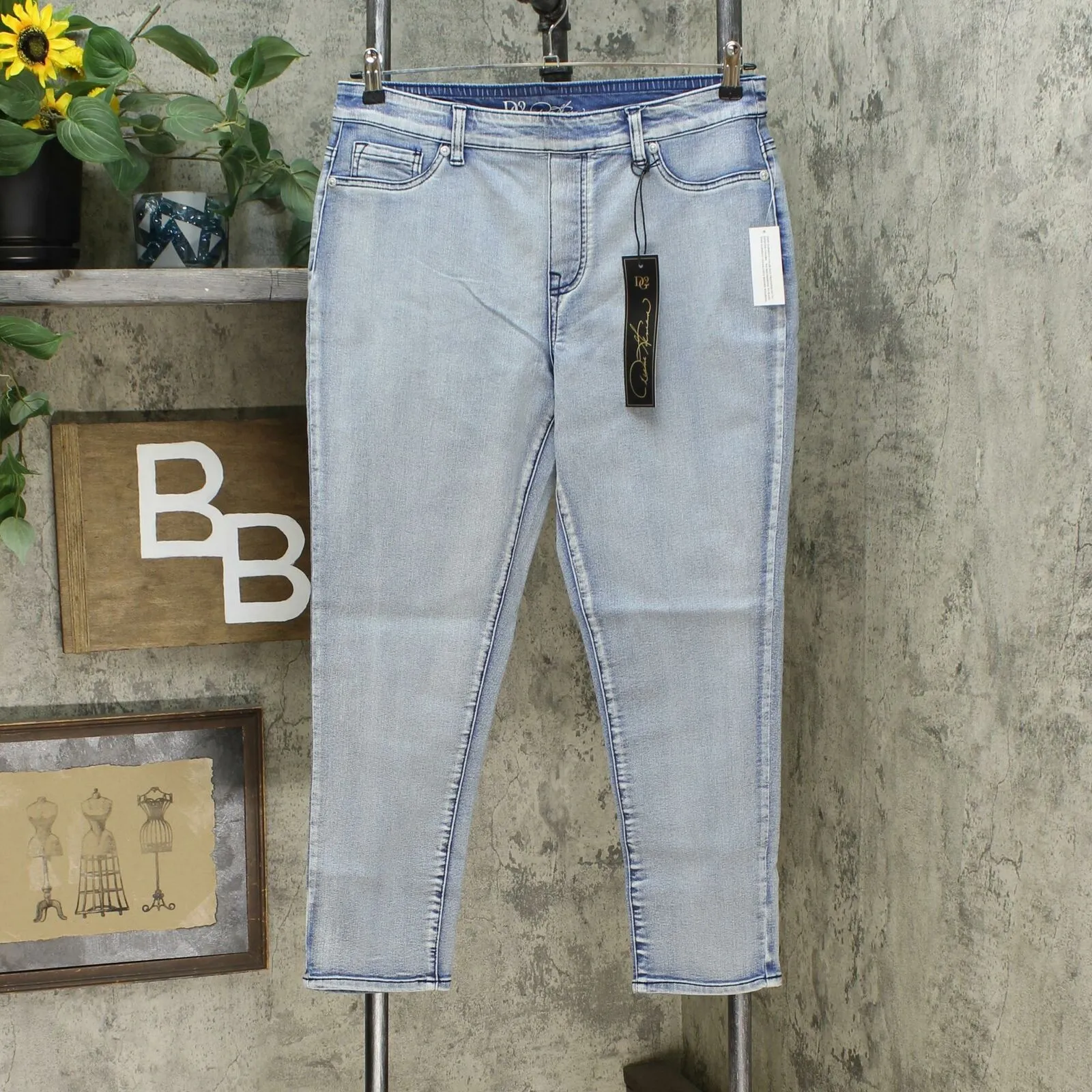 DG2 by Diane Gilman Women's Petite Sorbet Denim Pull On Skinny Jeans
