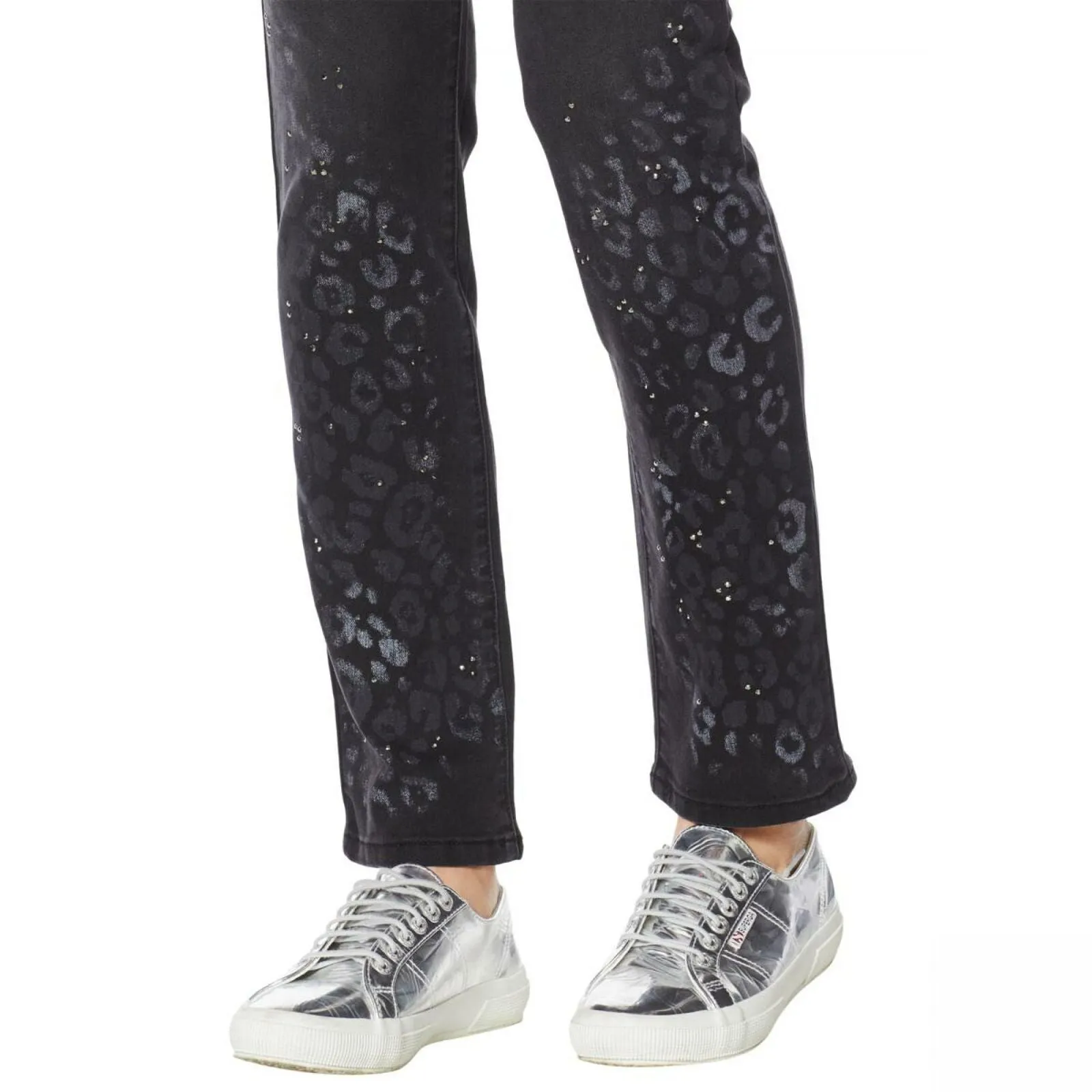 DG2 by Diane Gilman Women's Plus Size Stretch Artwork Slim Leg Jeans