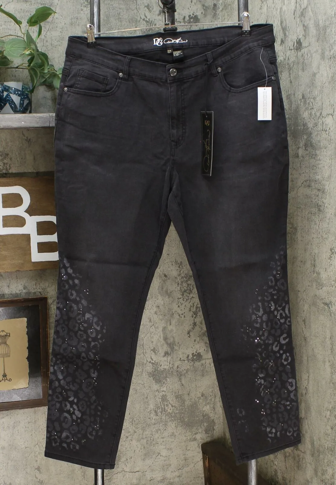 DG2 by Diane Gilman Women's Plus Size Stretch Artwork Slim Leg Jeans