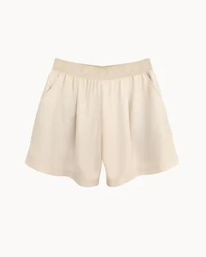 Essential Relaxed Shorts in Cream