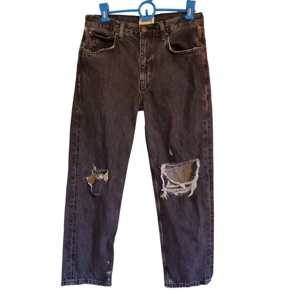 ETICA RHEA MIDRISE STRAIGHT CROP SMOKEY MOUNTAIN DISTRESSED BLACK DENIM JEANS