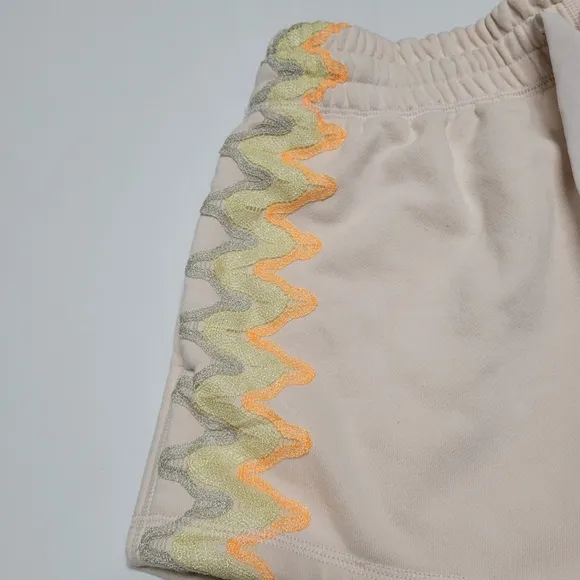 FP Movement Feeling Wavy shorts  Size medium.