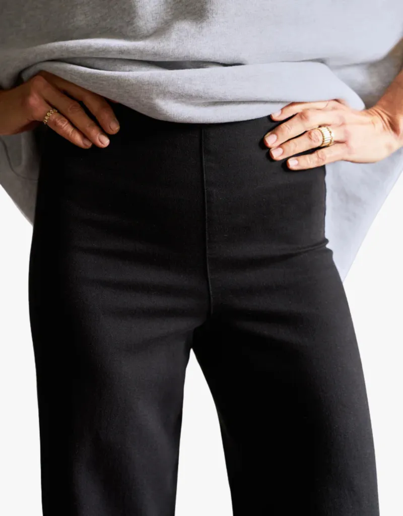 Frank & Eileen Westport Illusion Wide Leg Pull On Jeans in Black (Italian Dream Denim)