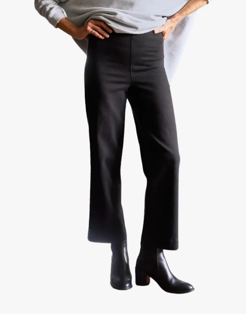 Frank & Eileen Westport Illusion Wide Leg Pull On Jeans in Black (Italian Dream Denim)