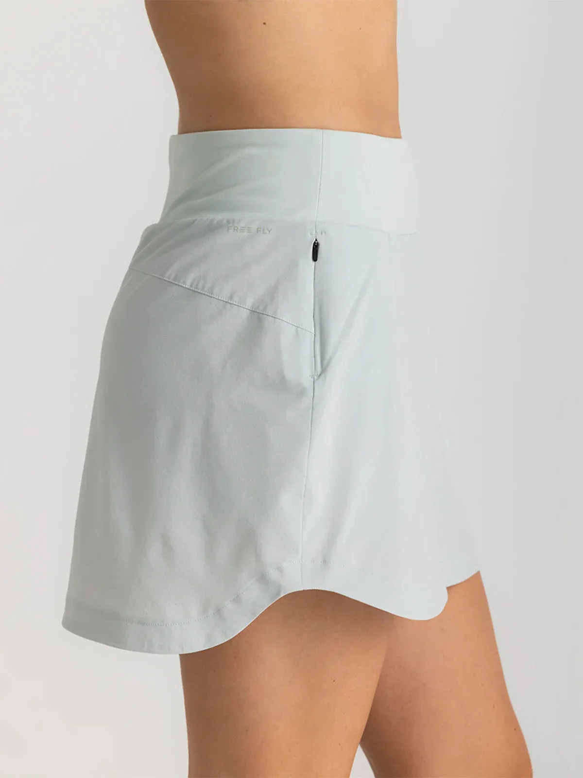 Free Fly Women's Bamboo-Lined Active Breeze Skort – 15" in Sky Gray