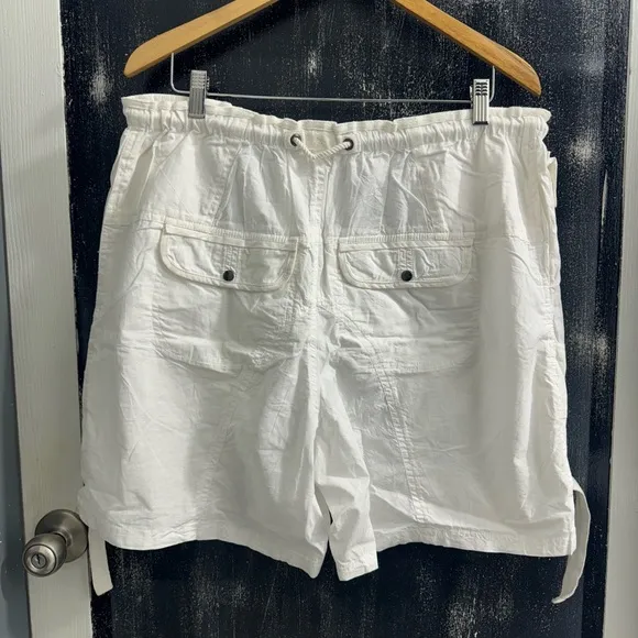 Free People Moon Bay Parachute Shorts ~ Size Large ~ NWOT