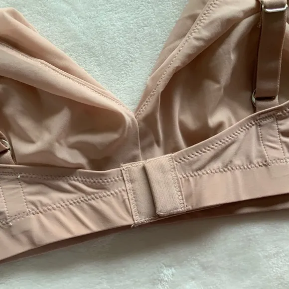 HANRO Smooth Illusion Soft Cup Bra