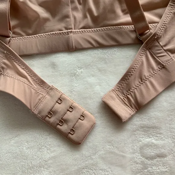 HANRO Smooth Illusion Soft Cup Bra