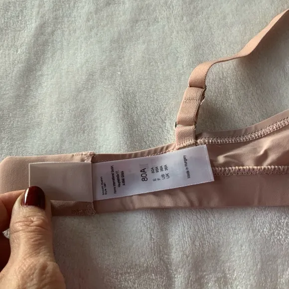 HANRO Smooth Illusion Soft Cup Bra
