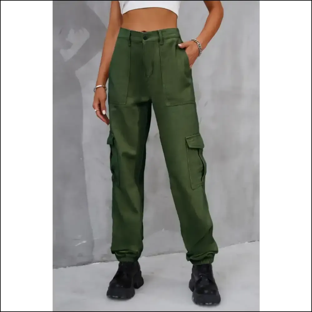 High Waist Jeans: Elevate your Style and Hide Snacks with Pockets!
