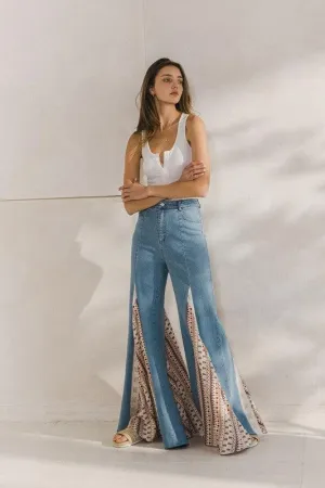 LACE DETAIL FLARE JEANS