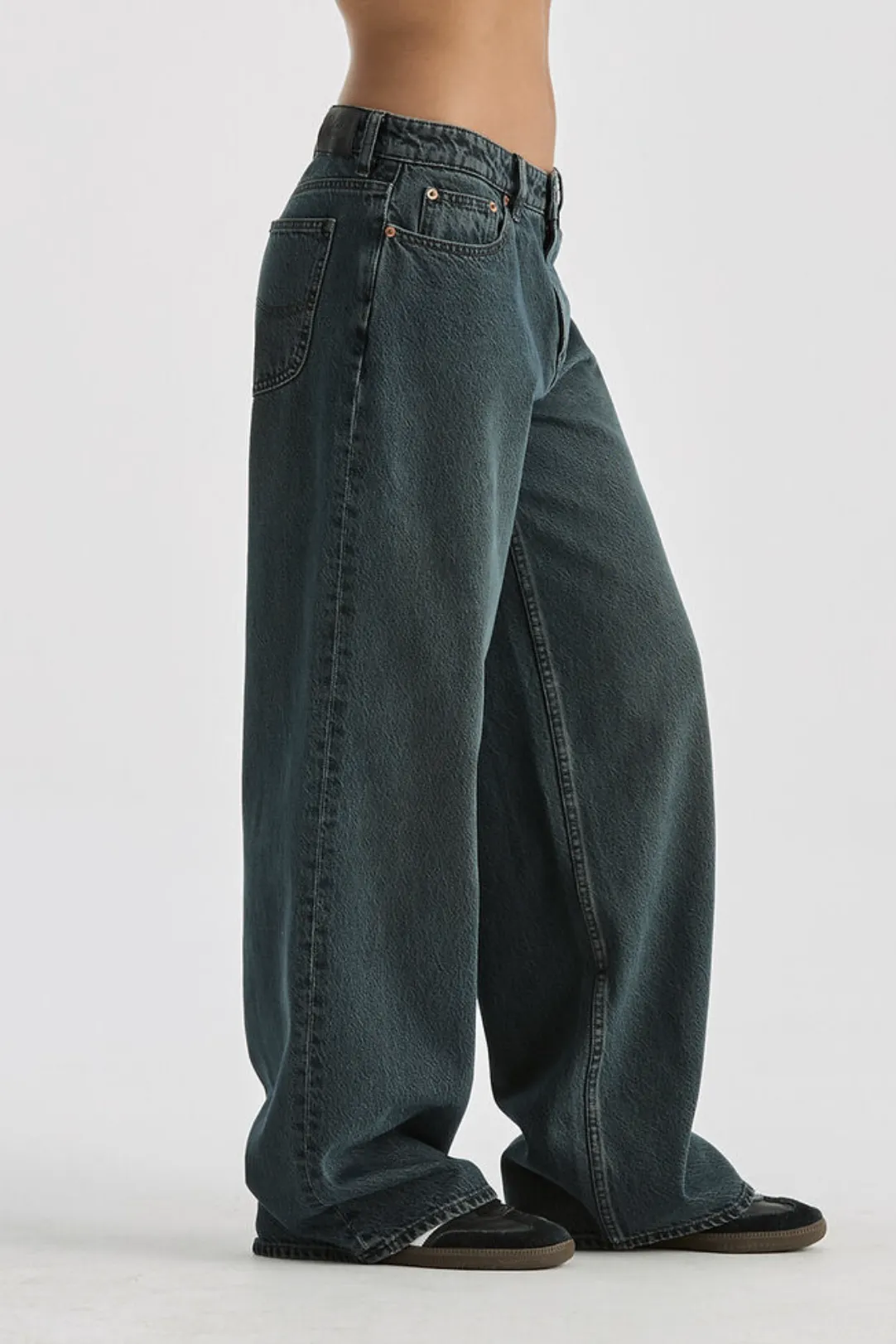 LEE DENIM LOW SLOUCH RELAXED JEAN - SMOKED TEA