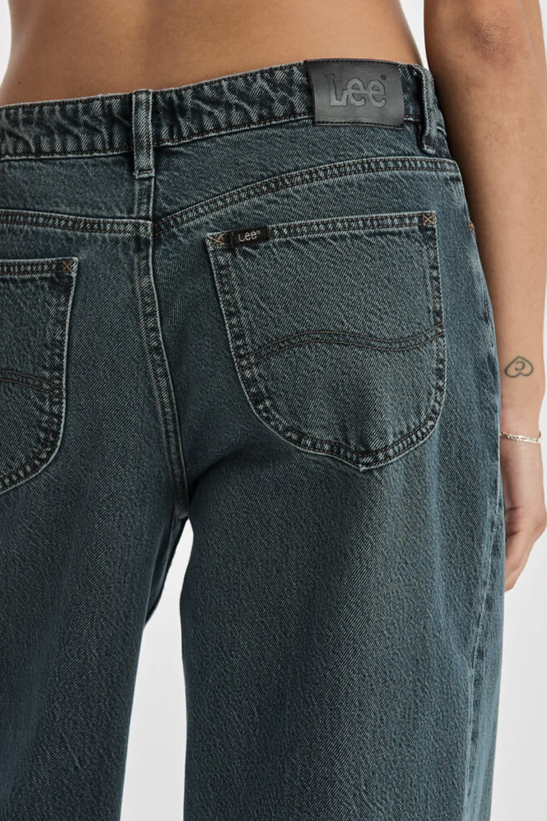LEE DENIM LOW SLOUCH RELAXED JEAN - SMOKED TEA