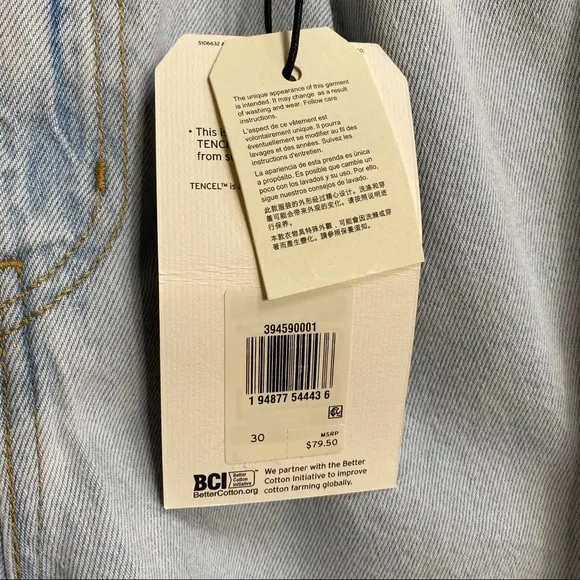 Levi's Friendly Reminder Pleated Ribcage Denim Shorts Size 30