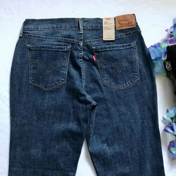 Levi's NWT 505 Classic Straight Jeans Women 10/30 Short