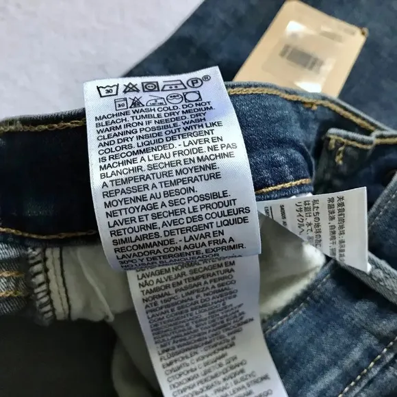 Levi's NWT 505 Classic Straight Jeans Women 10/30 Short