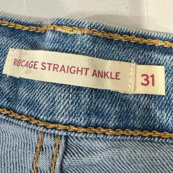 Levi's Ribcage Straight Ankle Jeans Size 31