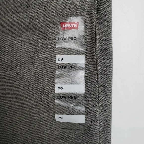 Levis Womens Low Pro Straight Leg Gray Denim Jeans Size 29 Mid Rise Splatter Hem