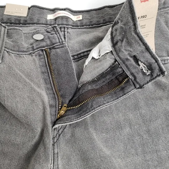 Levis Womens Low Pro Straight Leg Gray Denim Jeans Size 29 Mid Rise Splatter Hem