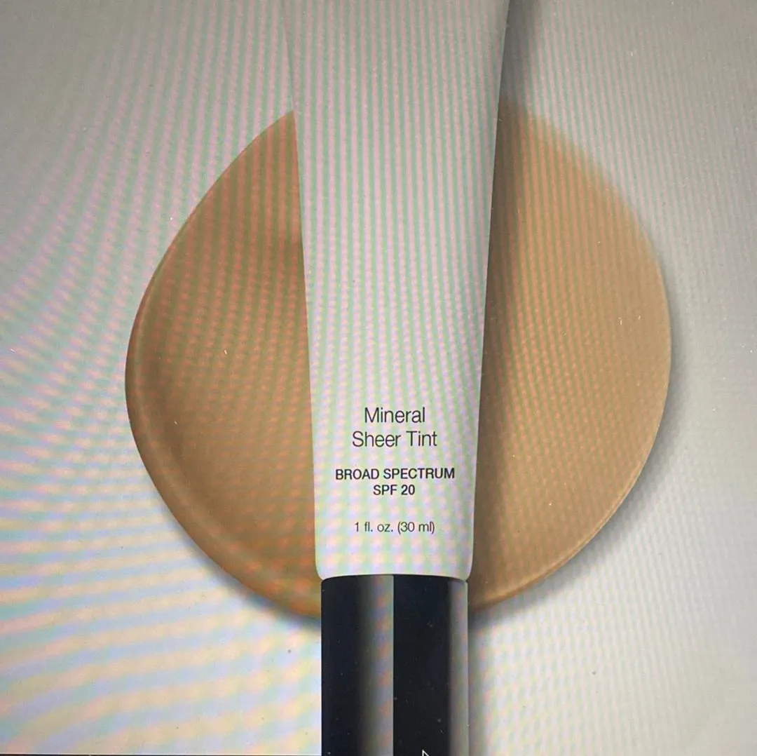 Light Mineral Sheer Tint