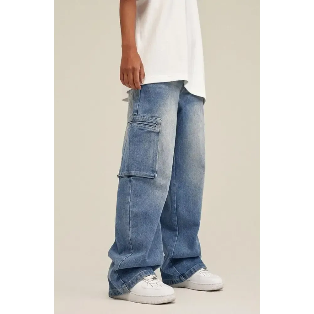 Light Wash Denim Cargo Jeans for a Relaxed Style